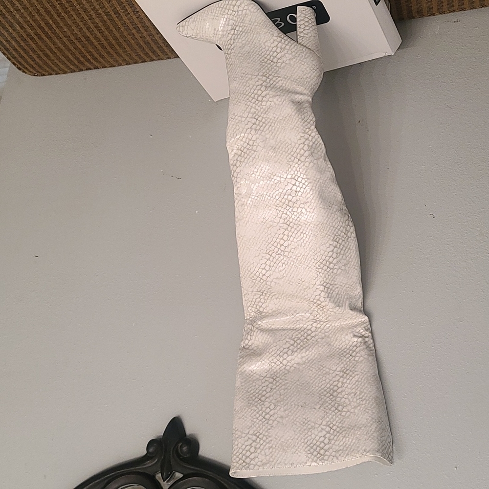 White  leather snake thigh high boots  4inch heel brand new